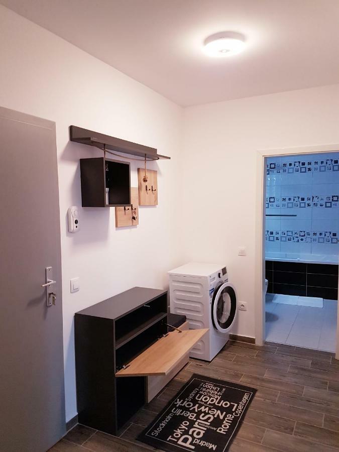 Dream Apartment Brasov - West ภายนอก รูปภาพ