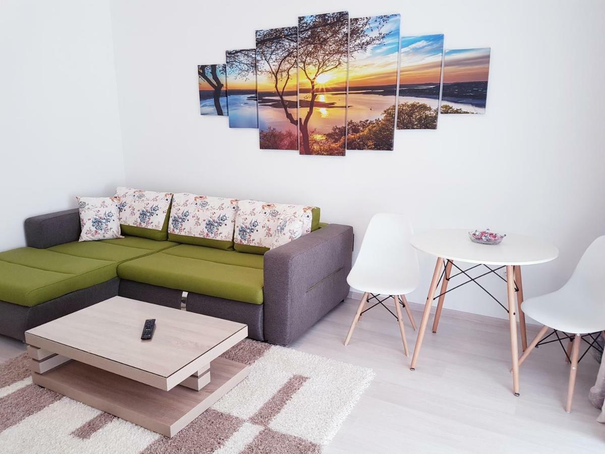 Dream Apartment Brasov - West ภายนอก รูปภาพ