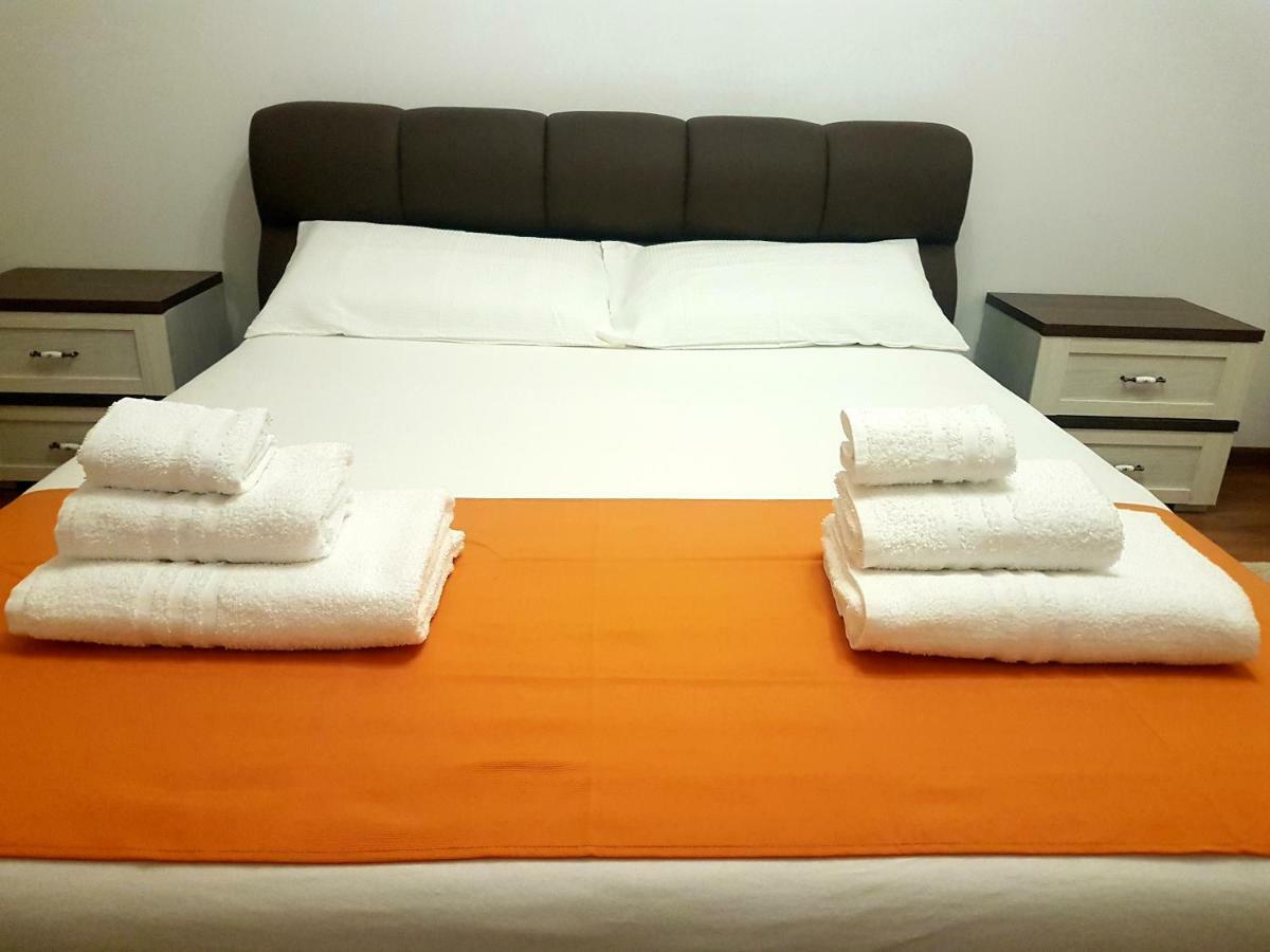 Dream Apartment Brasov - West ภายนอก รูปภาพ